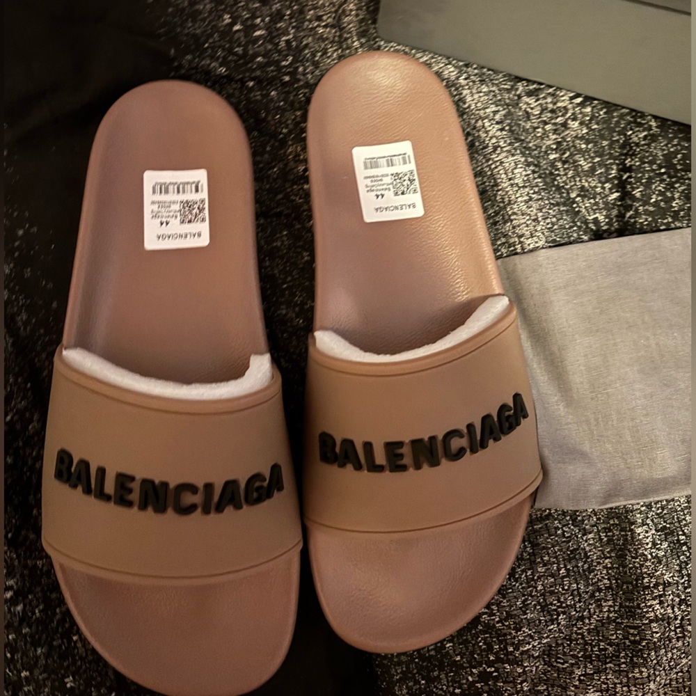 Balenciaga Tan Slides with Black Logo
